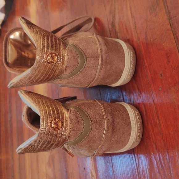 Michael Kors Nikko Wedge High Top Suede Sneakers Sz 8.5 - Picture 6 of 9